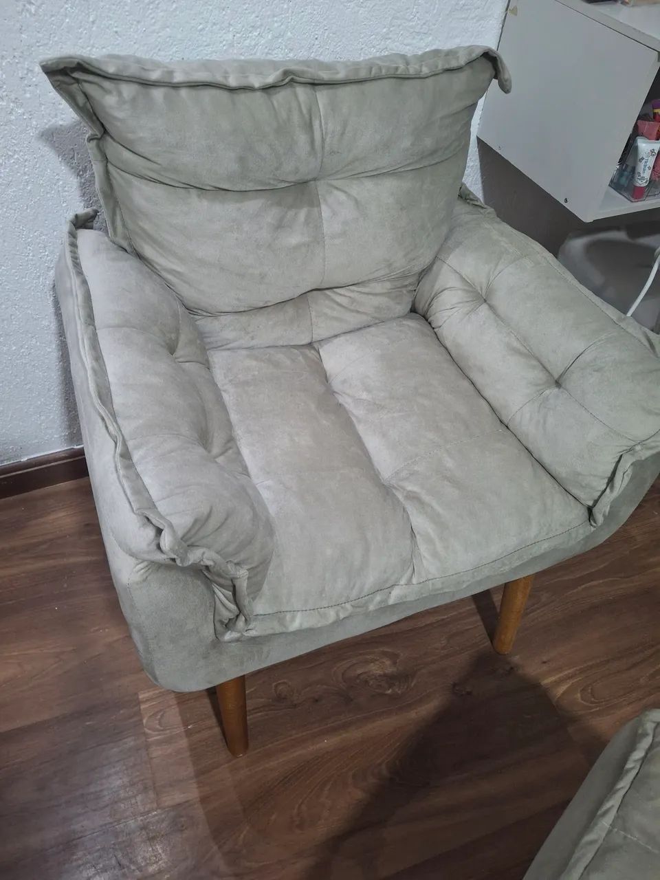 Poltrona confortável estofada - Foto 3