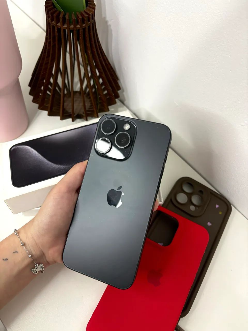 iPhone 15 Pro Max 256gb - Com caixa todo completo 