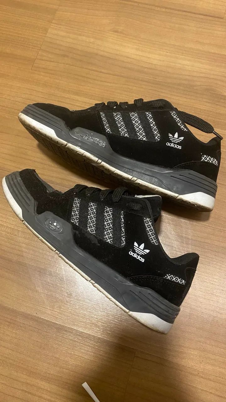 Tênis Adidas Camurça Preto - Nº 40 | Com Caixa