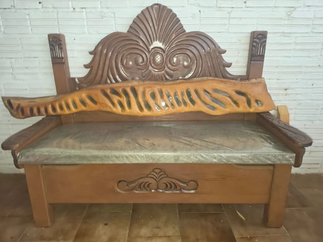 Vendo esse canapé ideal para seu terraço e estabelecimento de trabalho. - Foto 2