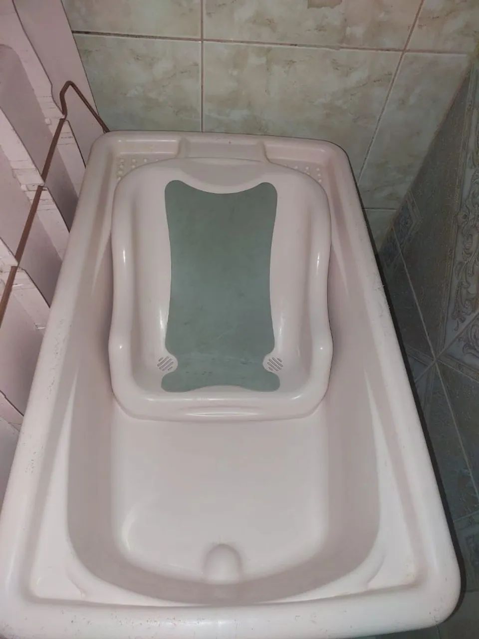Banheira de bebê com trocador 