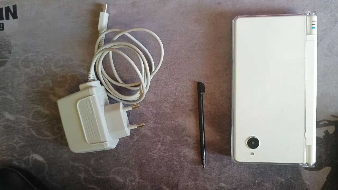 Nintendo dsi (leia a descrição) - Consoles de Vídeo Game - Vale