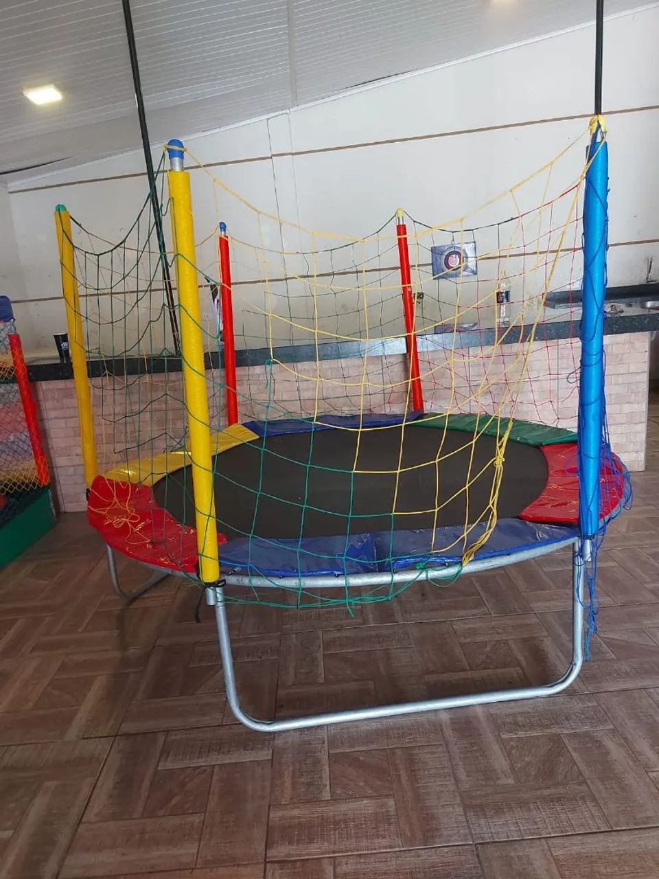 Cama elástica e piscina de bolinha! - Foto 3