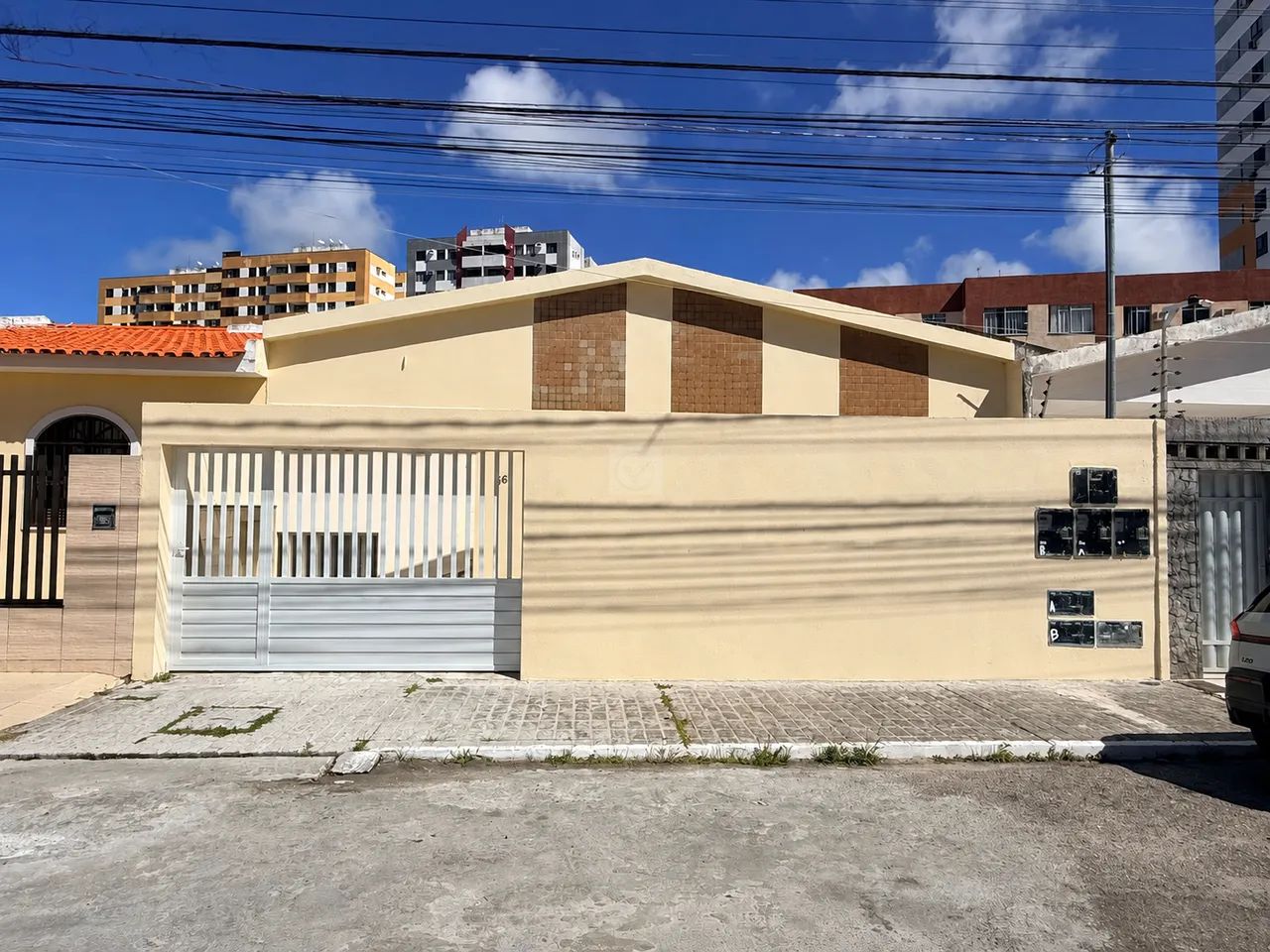 Casa para aluguel, 3 quartos, 1 vaga, Suíssa - Aracaju/SE