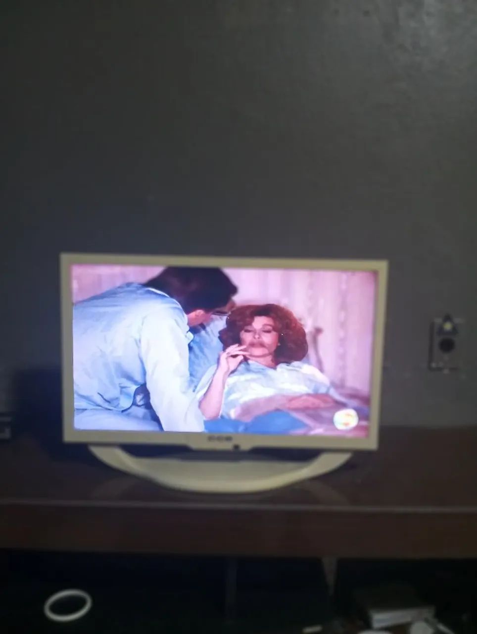 TV 24 polegadas CCE - Foto 2