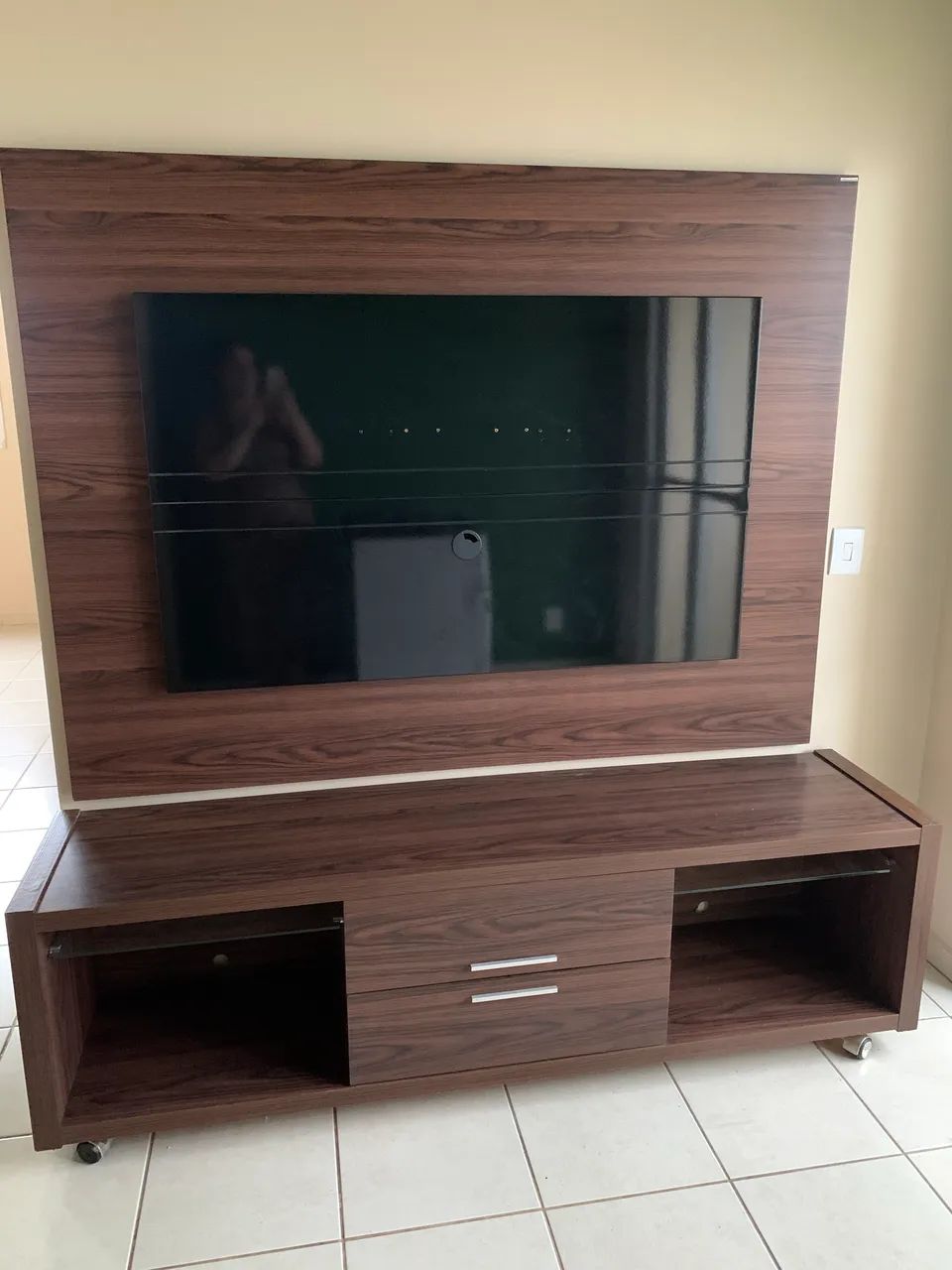 Rack de madeira para sala - Foto 5