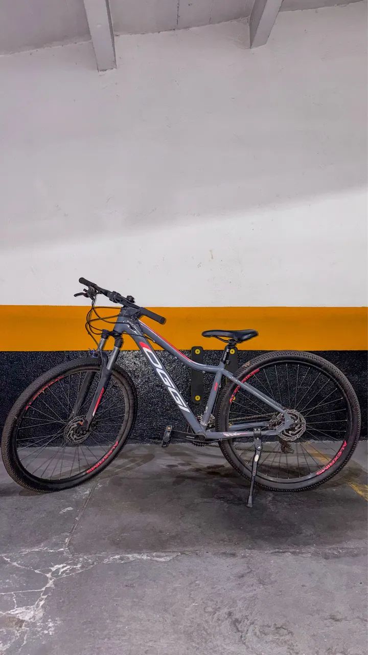Bicicleta Oggi Seminova