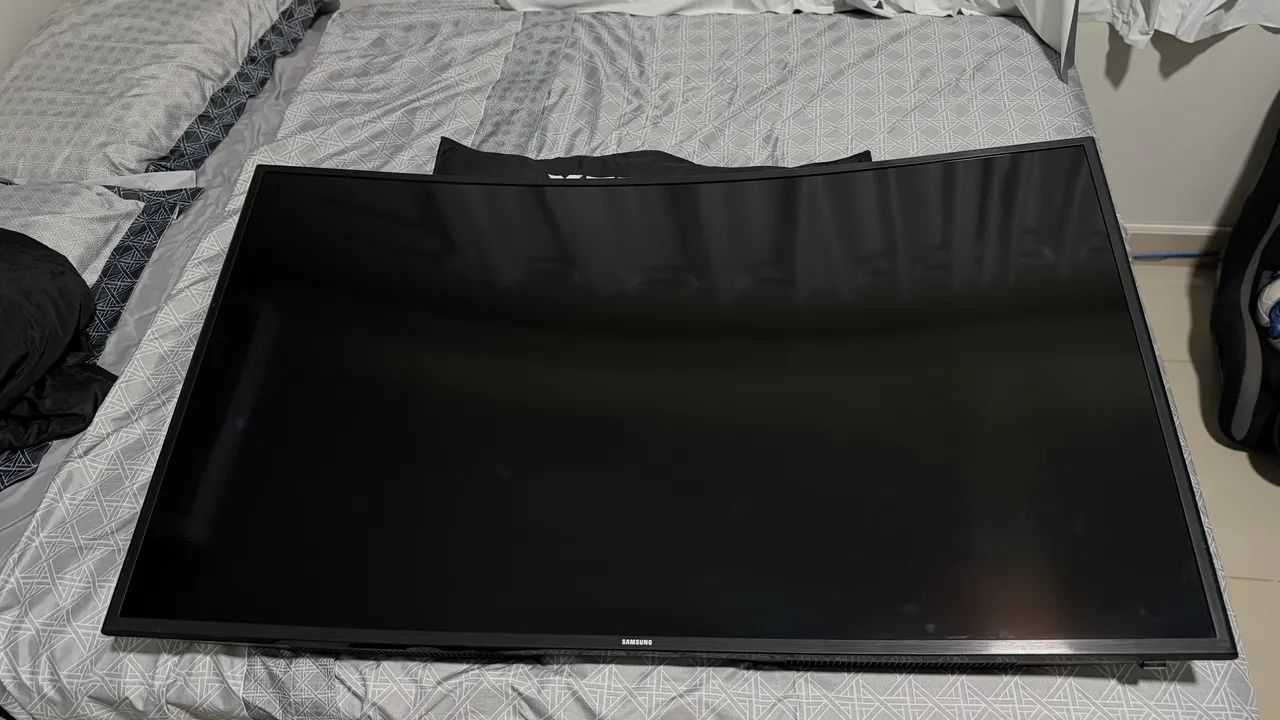 Smart TV 49?, 4K UHD, tela curva. - Foto 4