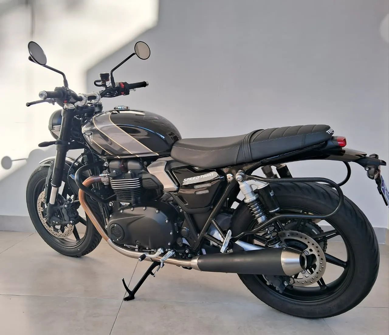 Triumph Speed Twin 900cc - Foto 2