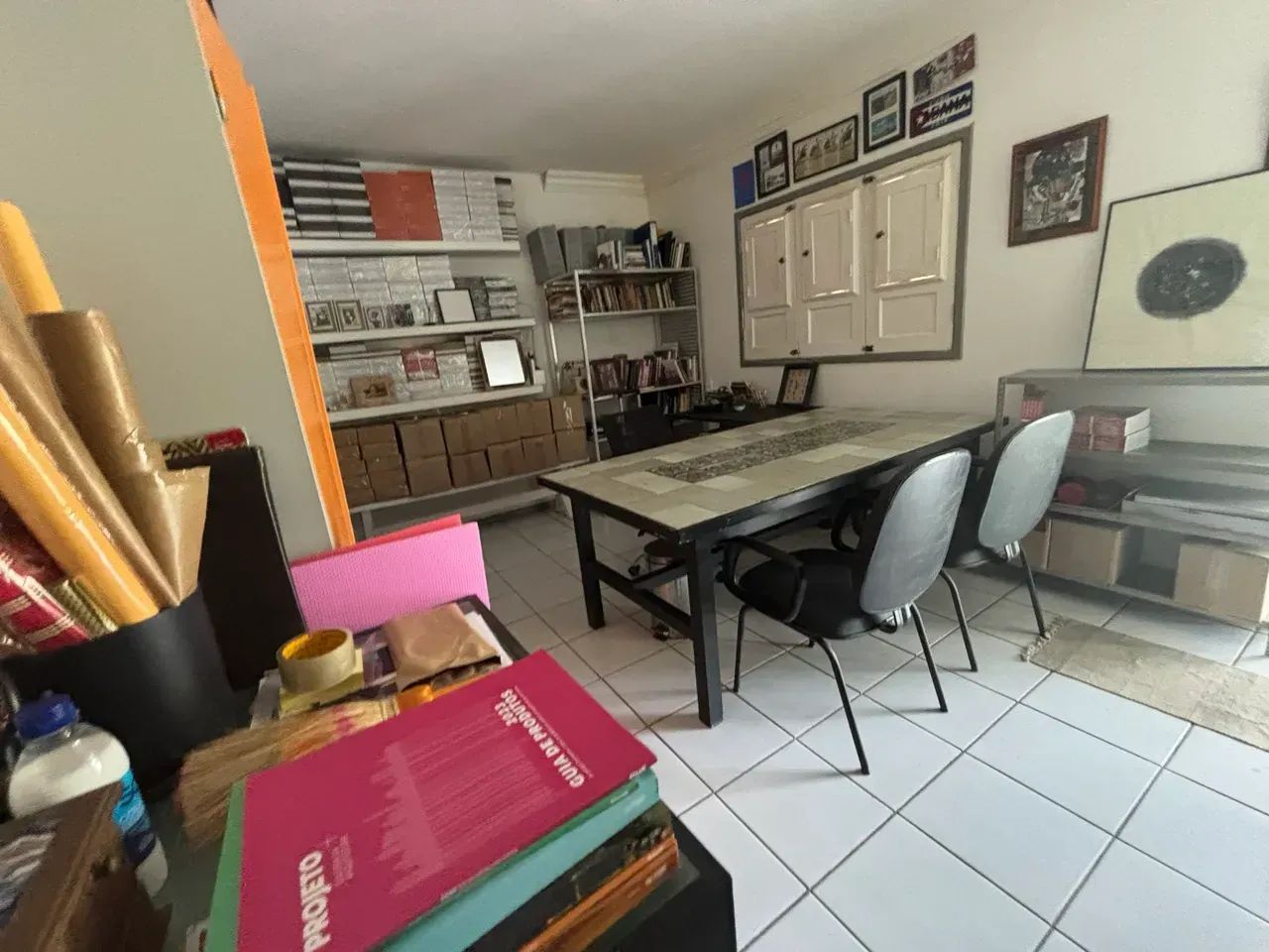 CASA COM ARQUITETURA MODERNA, BEIRA DE PISTA. - Foto 10