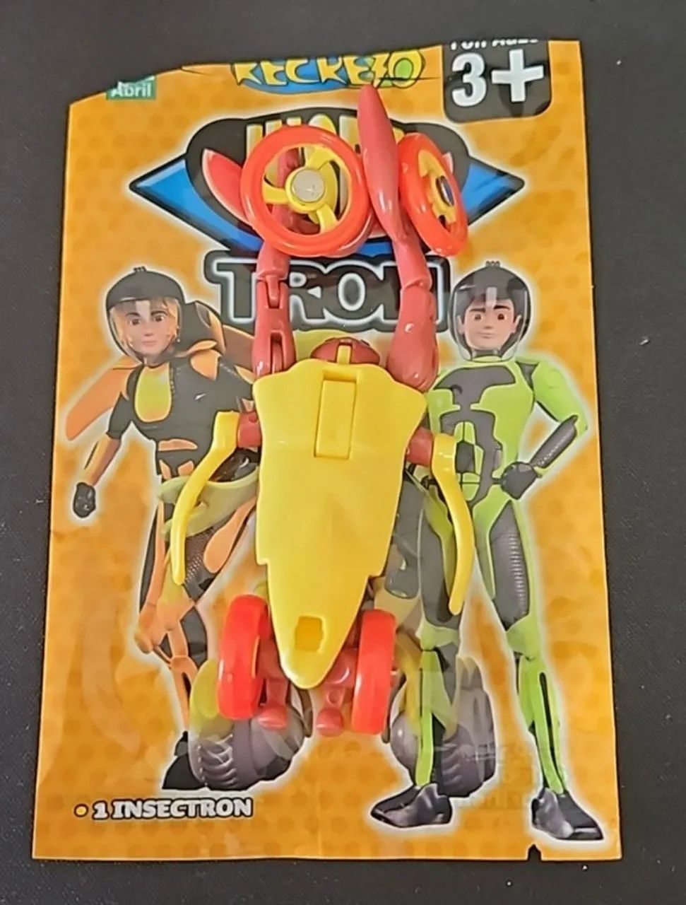 Boneco Insectrons - Revista Recreio - Foto 2