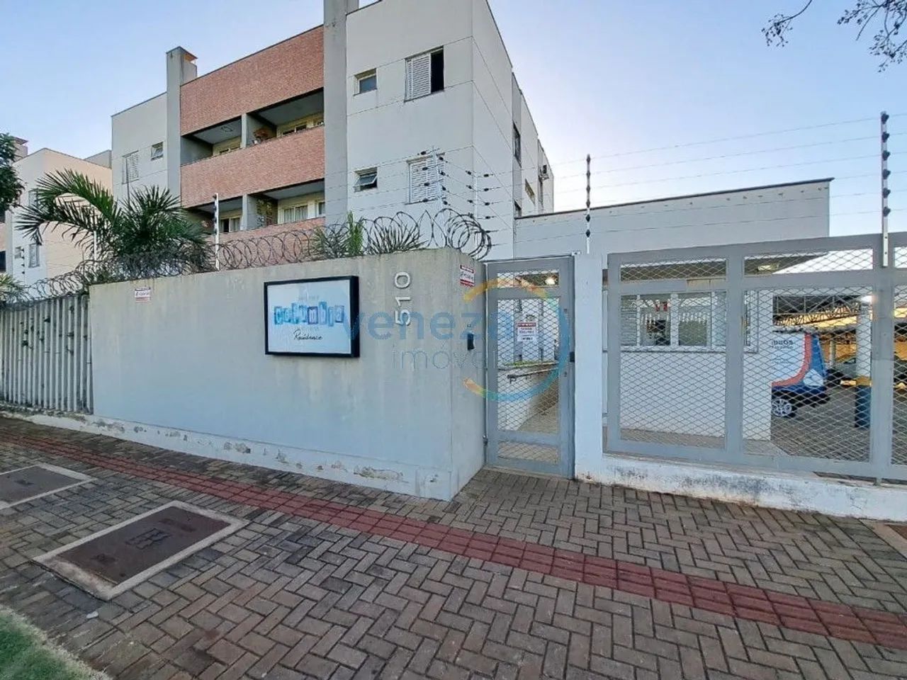 Apartamento à venda na região Oeste, no Edifício Columbia Universidade com 2 quartos.