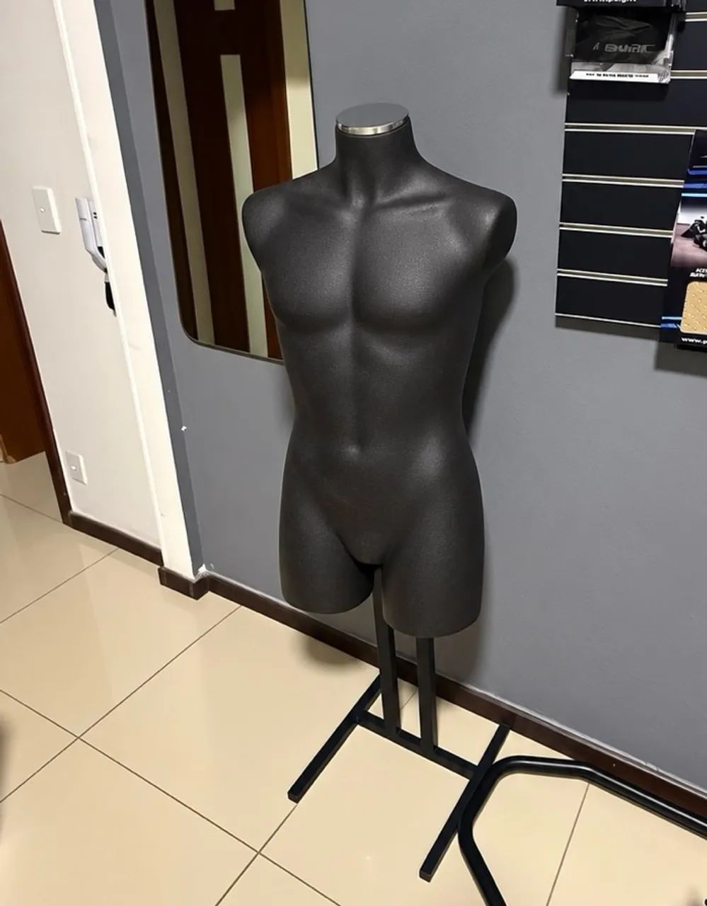 Kit Balcão, Painel, mostruário Manequim loja  - Foto 3
