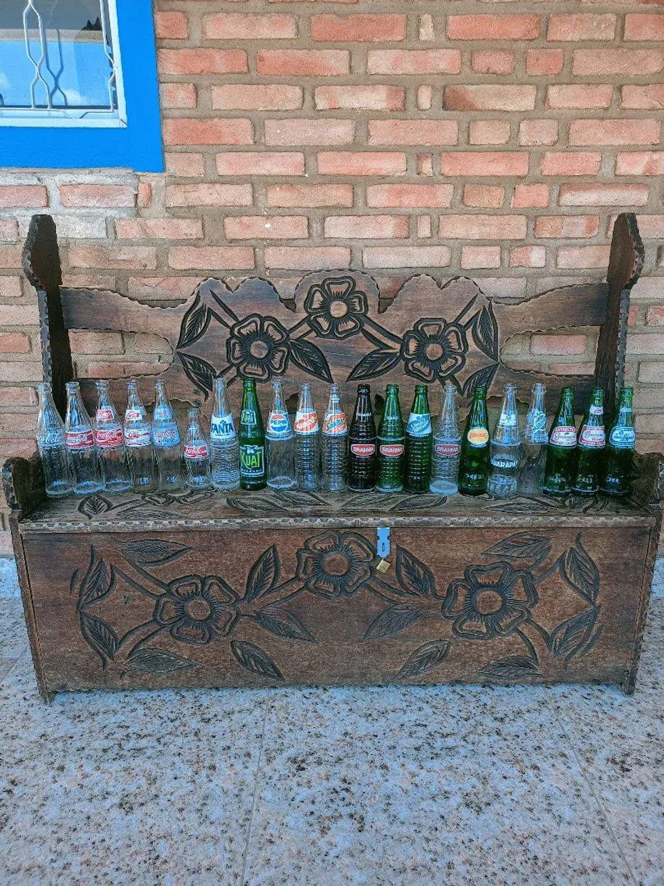 Coleção de garrafas antigas 