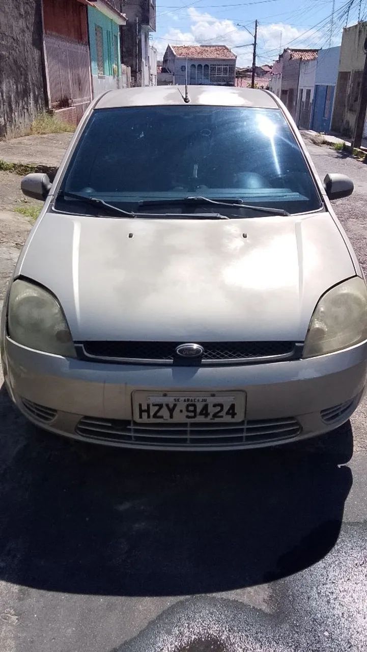 Fiesta 2005 sedan 1.0 com ar