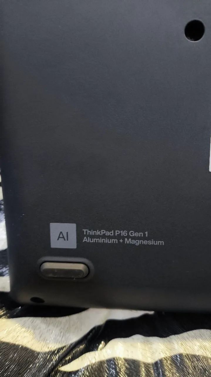 Notebook Lenovo ThinkPad P16 Gen 1 - Foto 2