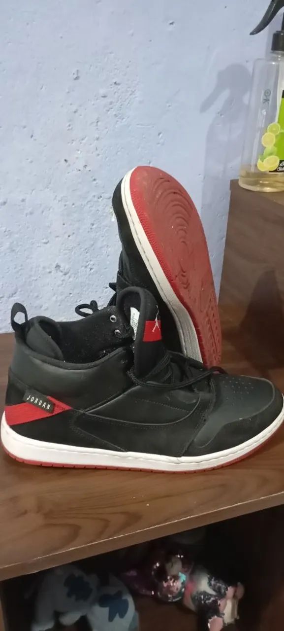 Tênis Jordan semi novo  - Foto 2