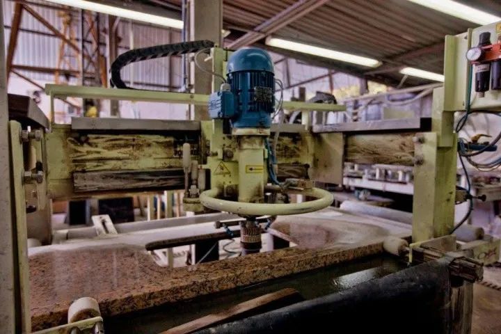 Linha Industrial para Fabricação de Pias - Alta Produção | Até 50 Cubas/Dia - RC BP 350 ES