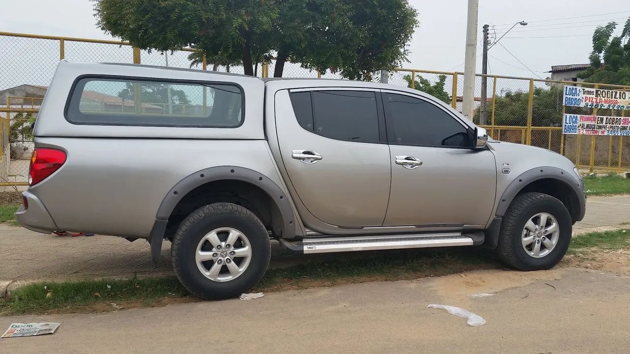 Capota fibra TRITON GLS carroceria longa - Foto 4