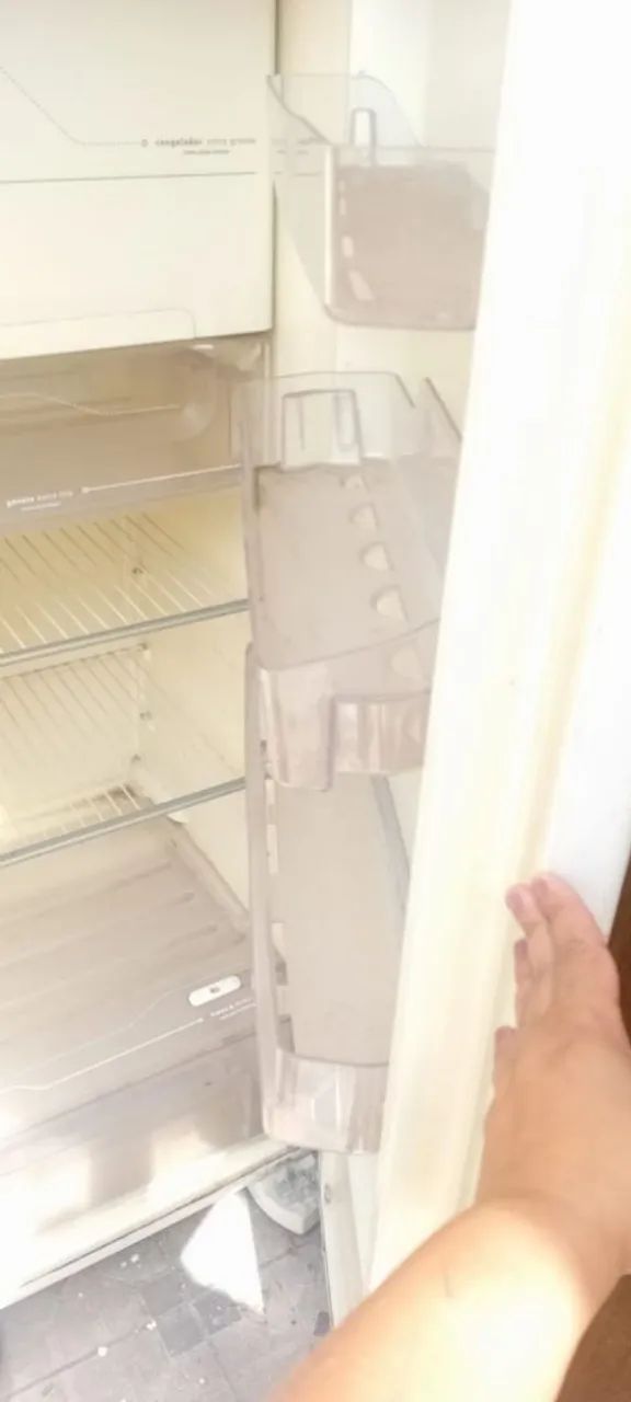 Refrigerador Electrolux com defeito