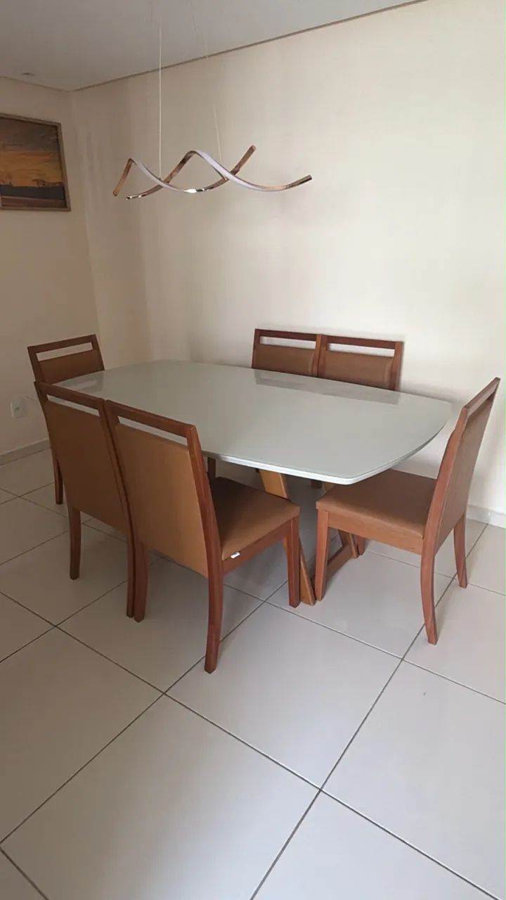 Mesa nova com 6 cadeiras, nova e em excelente estado, pouco tempo de comprada. - Foto 2