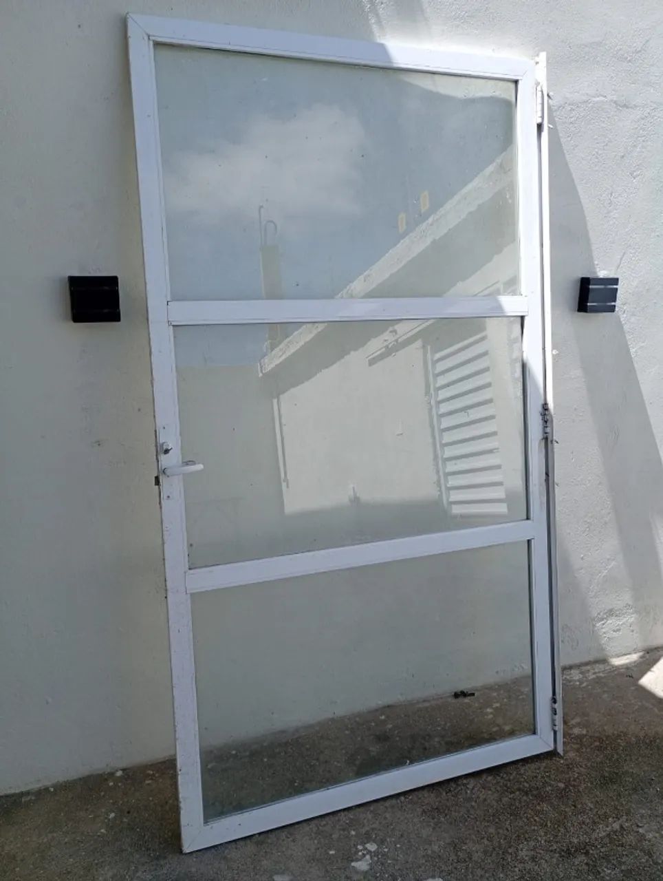 PORTA DE ALUMINIO BRANCO COM 3 VIDROS