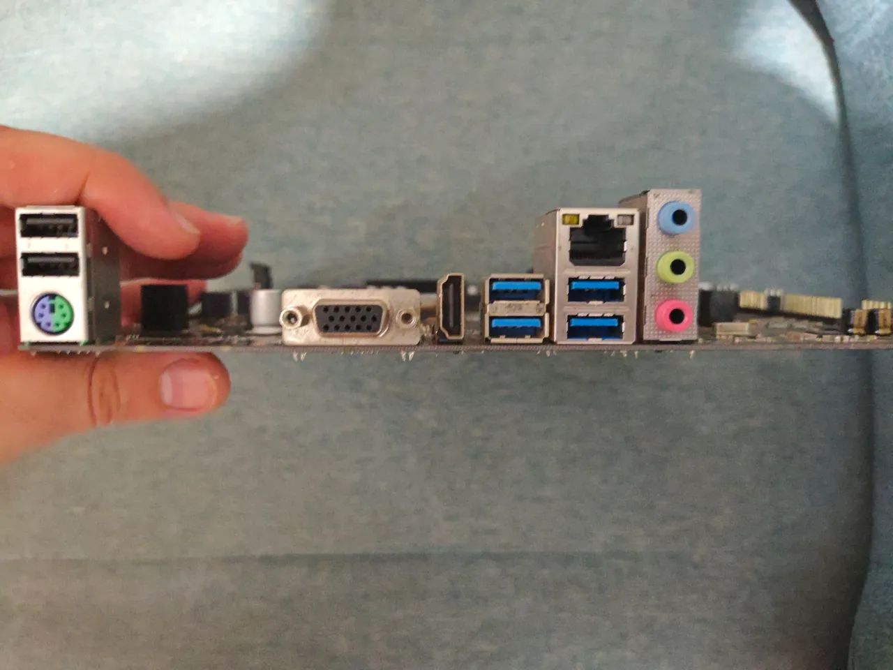 Placa mãe AM320M-HD + Ryzen 5 1600 - Foto 2