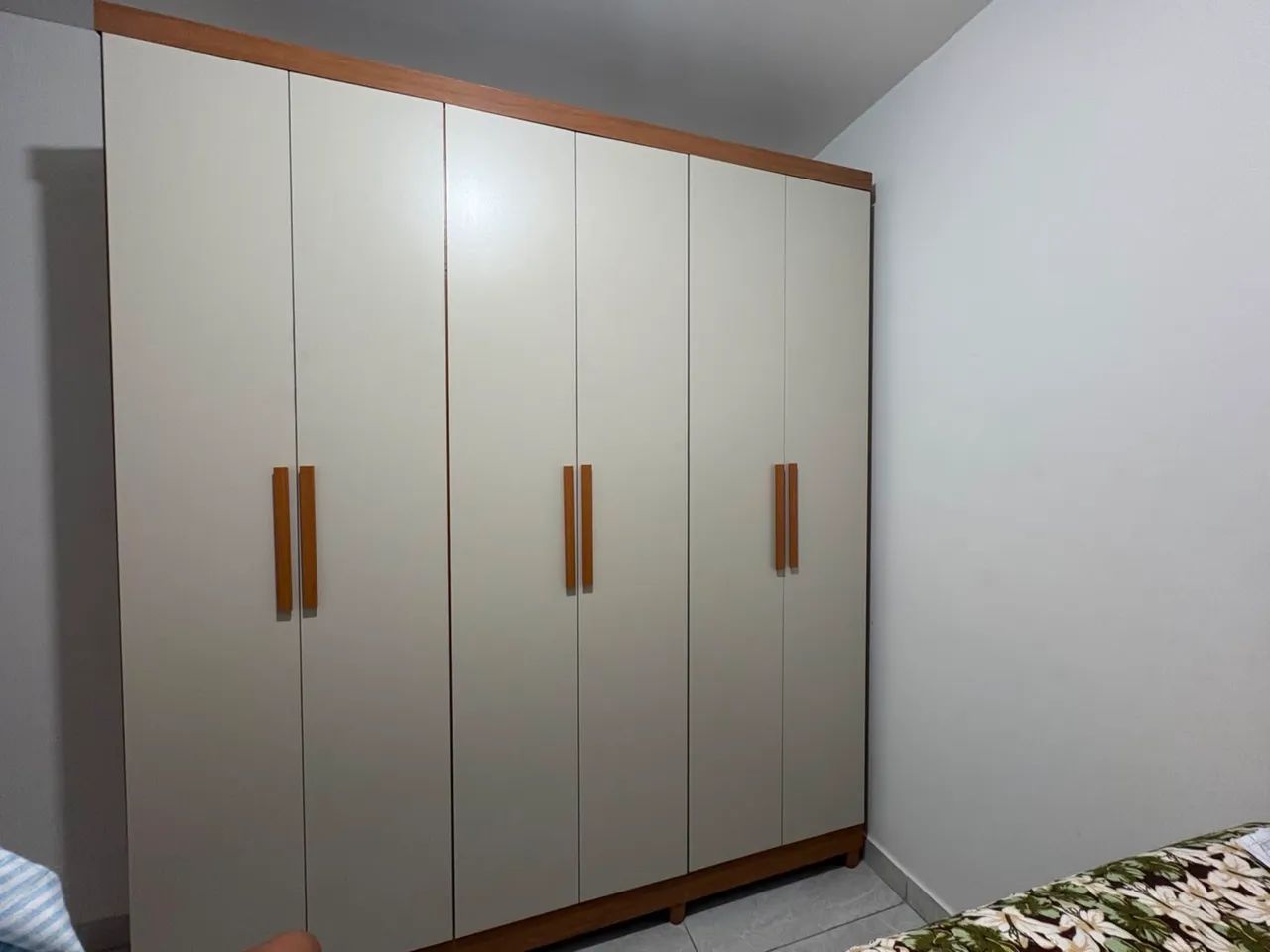 GUARDA ROUPA 