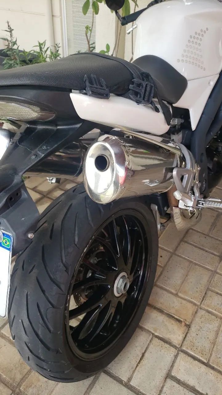 TRIUMPH SPEEDTIPLE 1050 2010  - Foto 3