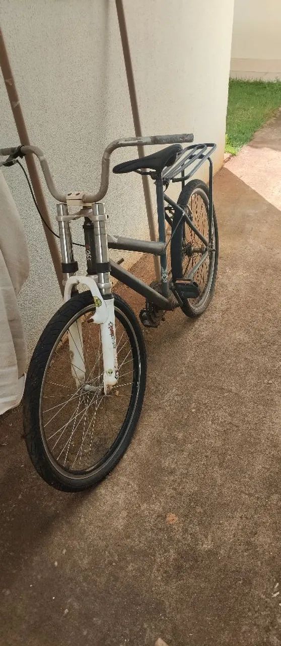 Bicicleta + caixa com peças  - Foto 2