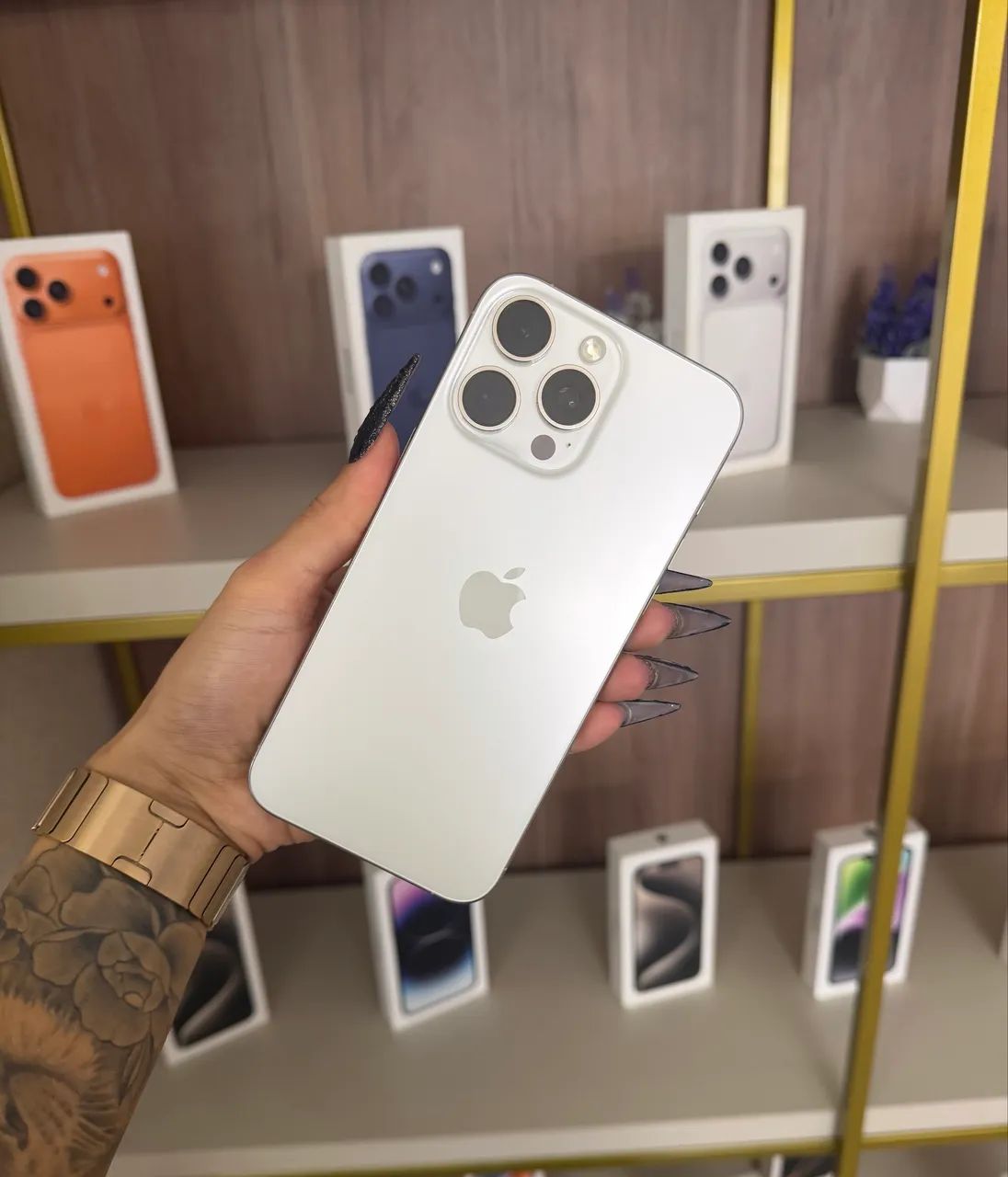 iPhone 15 Pro Max Titânio Branco