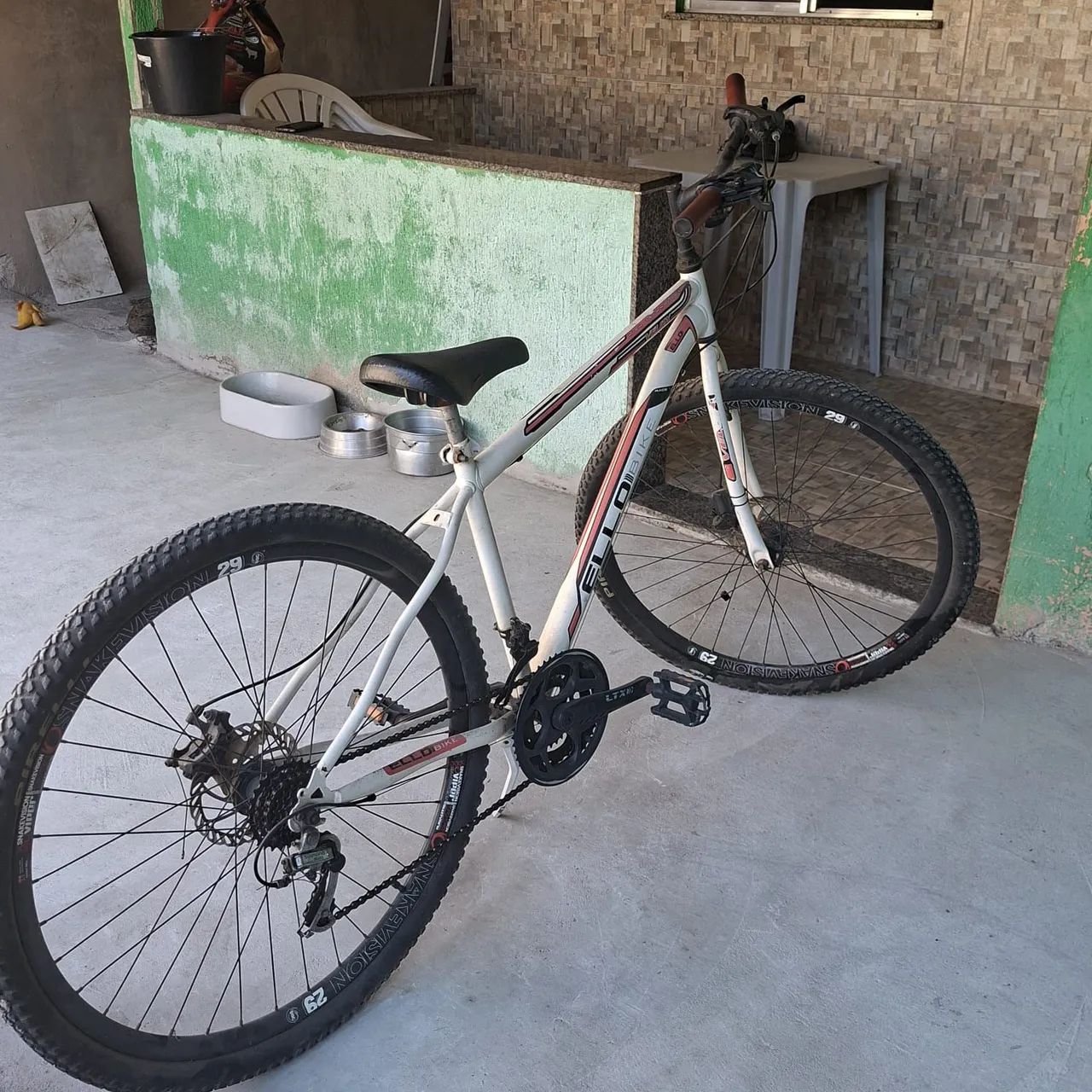 aro 29. bicicleta semi nova.  com marcha.                                                . - Foto 2