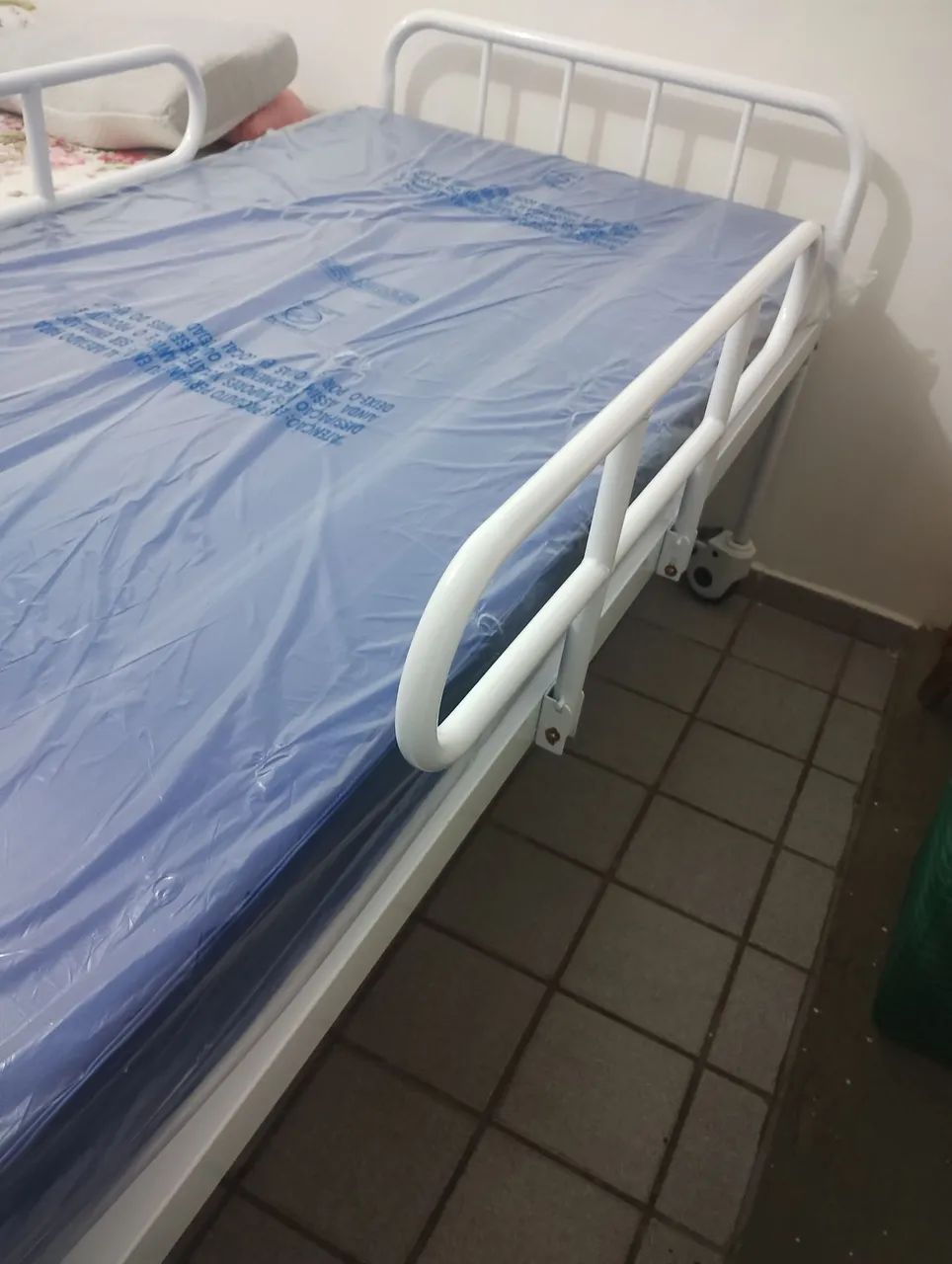 Cama hospitalar nunca usada ! - Foto 3