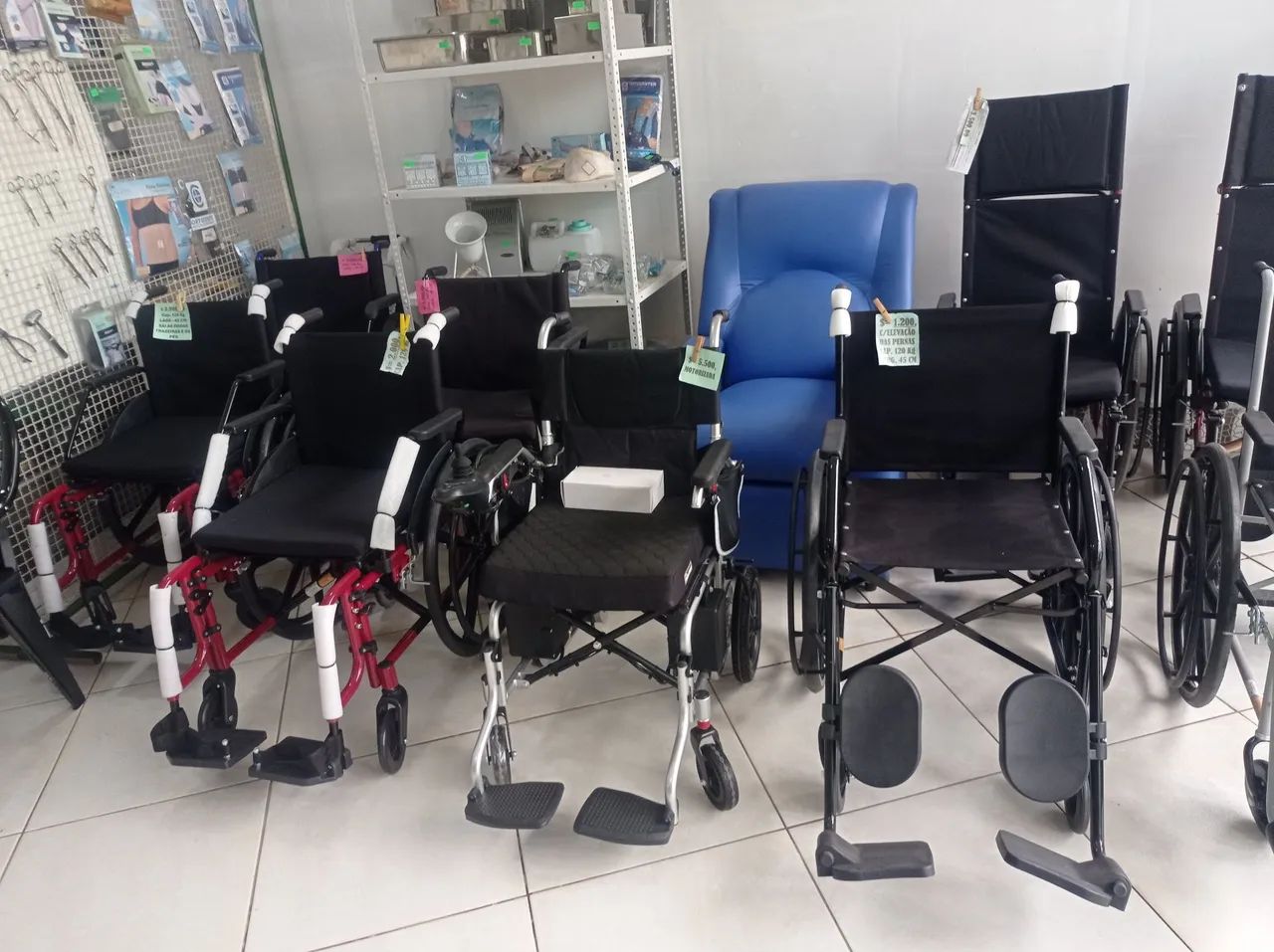 Cadeira de rodas de banho nova - Foto 2