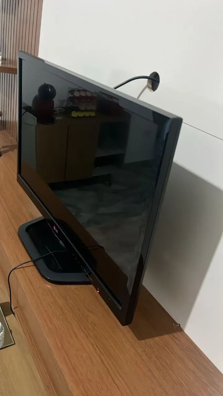 TV Monitor LED LG de 28 polegadas