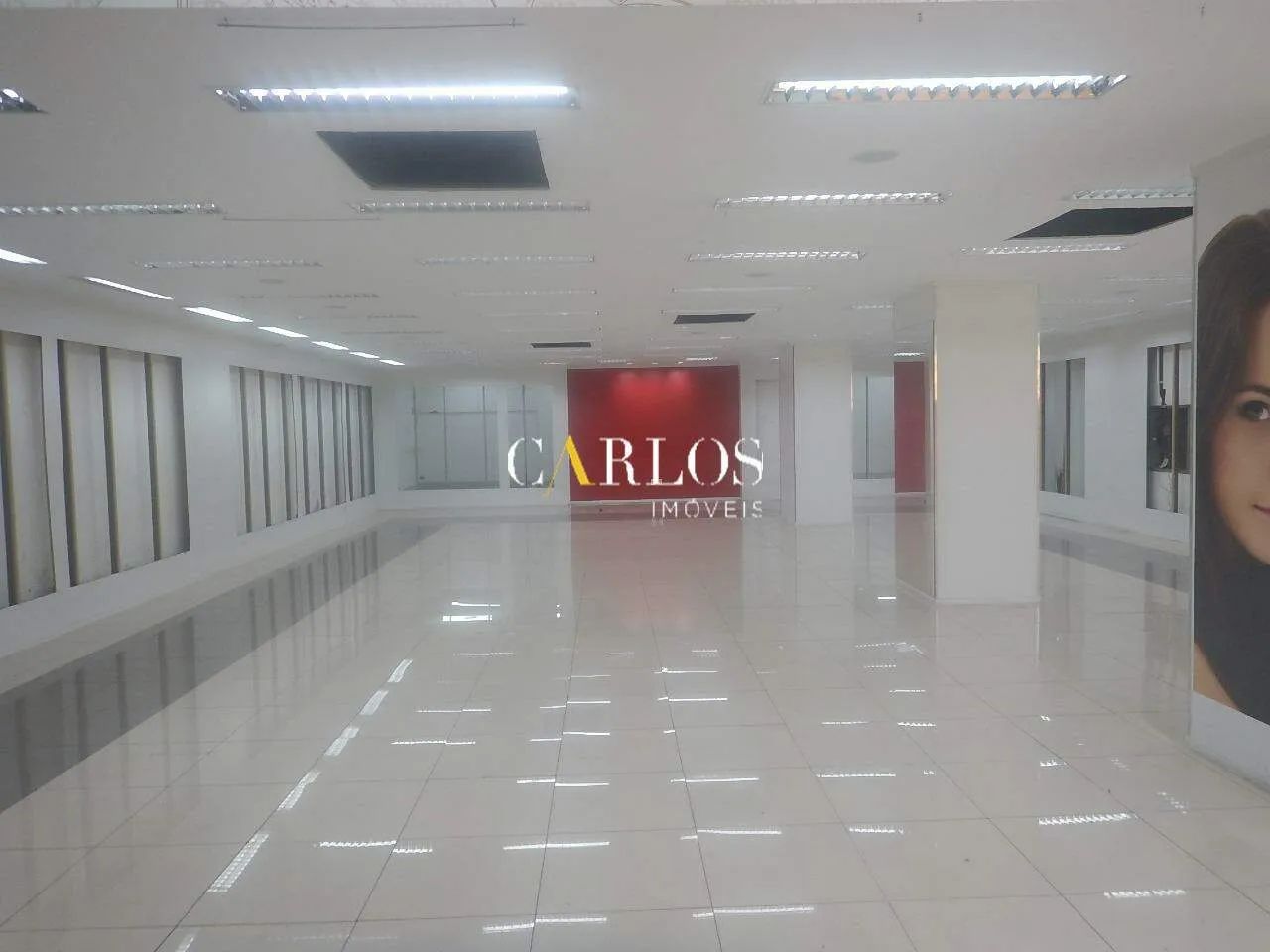 Loja Ampla no Centro de Conselheiro Lafaiete com 1.150m² e Estacionamento - Foto 2
