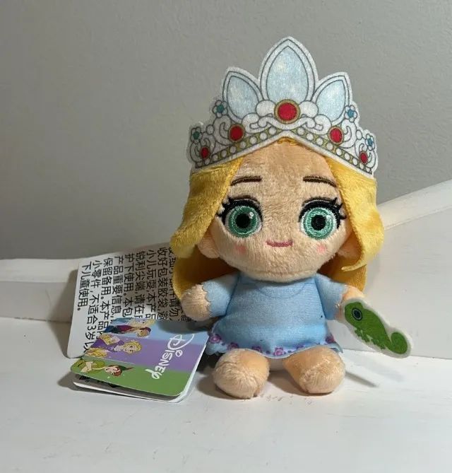Bonequinha bebê Rapunzel com coroa e Pascal importada Japão - Foto 2