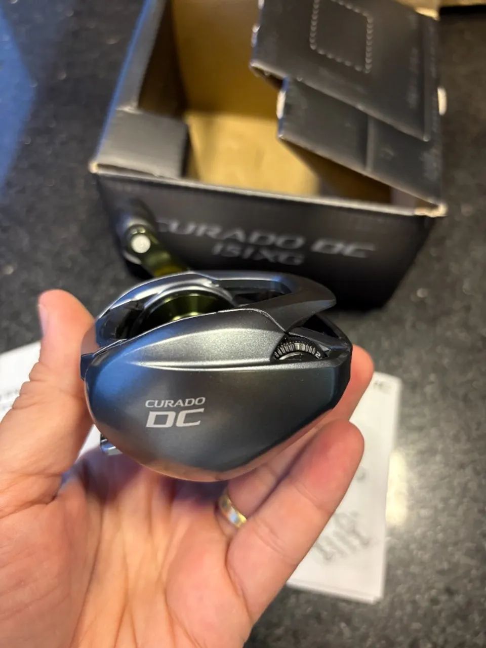 carretilha shimano Curado DC 151 XG esquerda ZERADA- NUNCA USADA - Foto 3