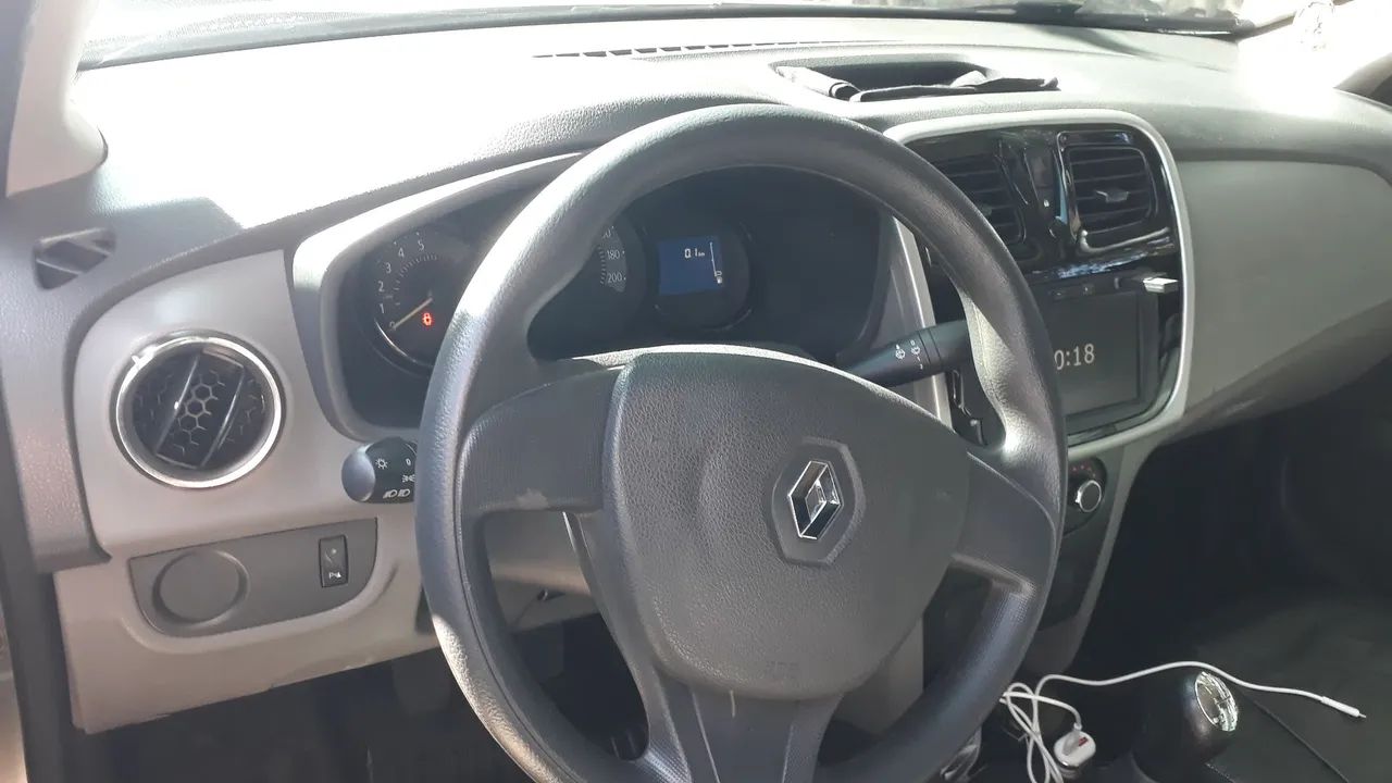 Renault Logan Expression Flex 1.0 12V 4P 2020 - Foto 4