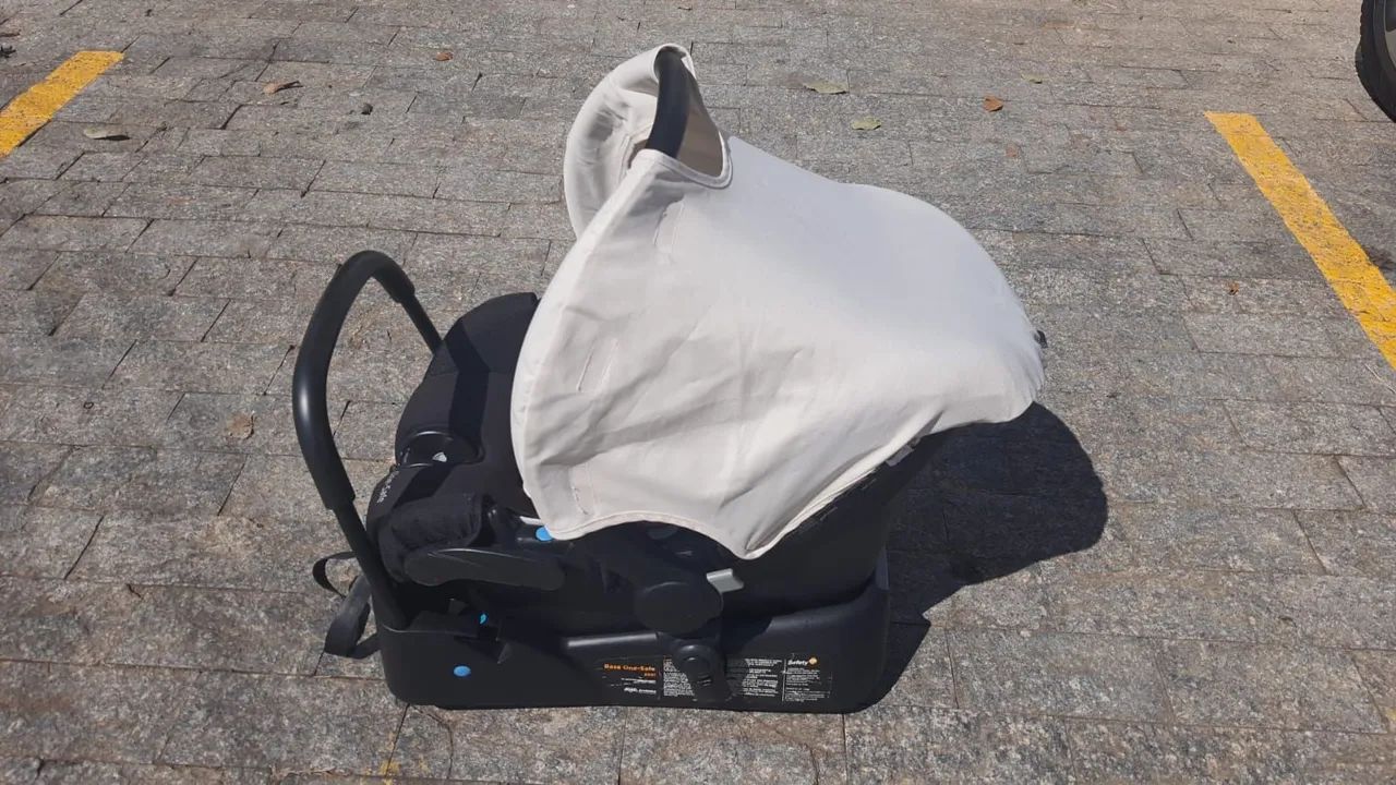 Carrinho de bebe safety first com bebe conforto com base.para carro - Foto 4