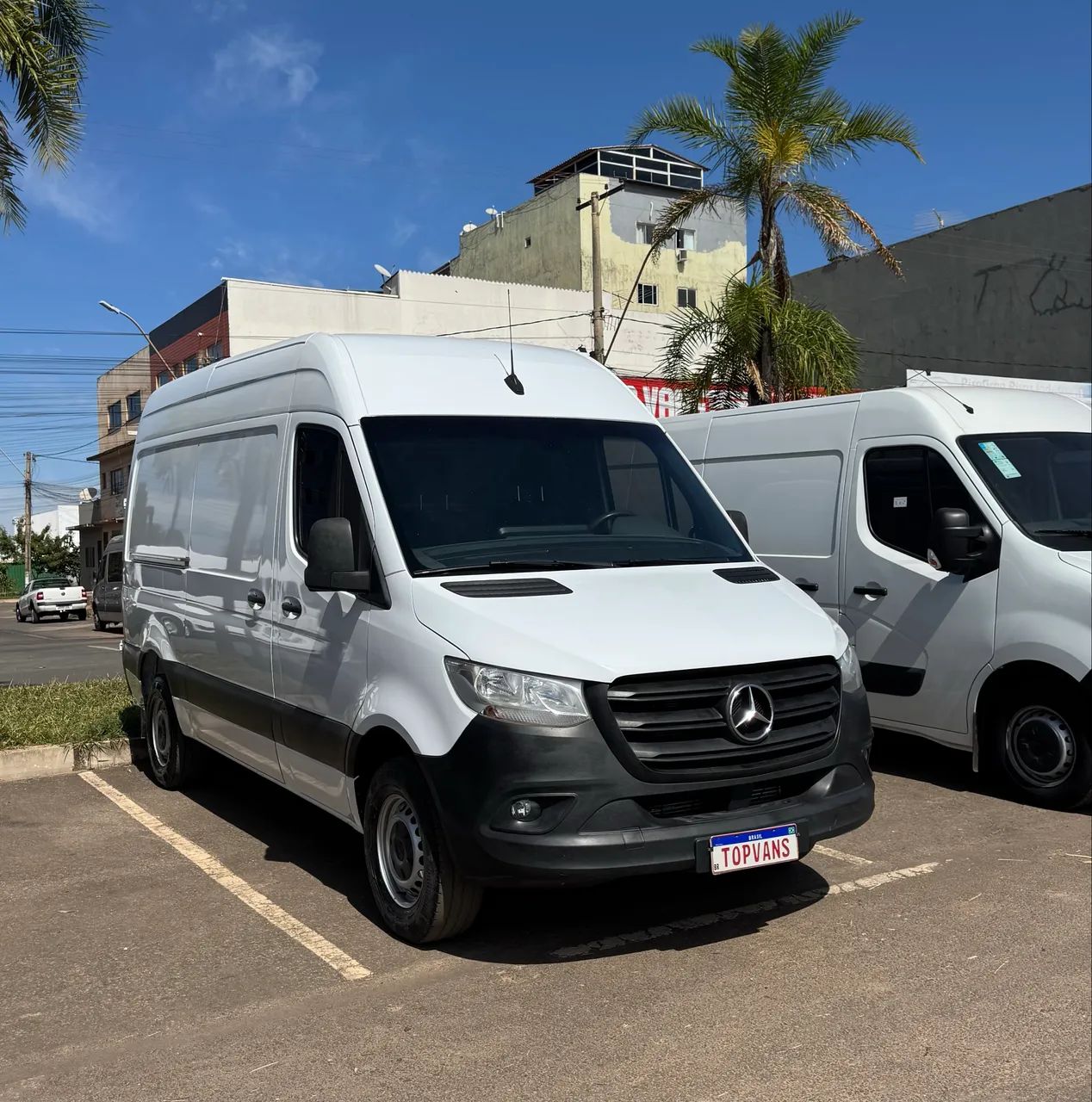 Mercedes-Benz Sprinter 416 FURGÃO LONGO T.A. 2.2 DIES. 2021