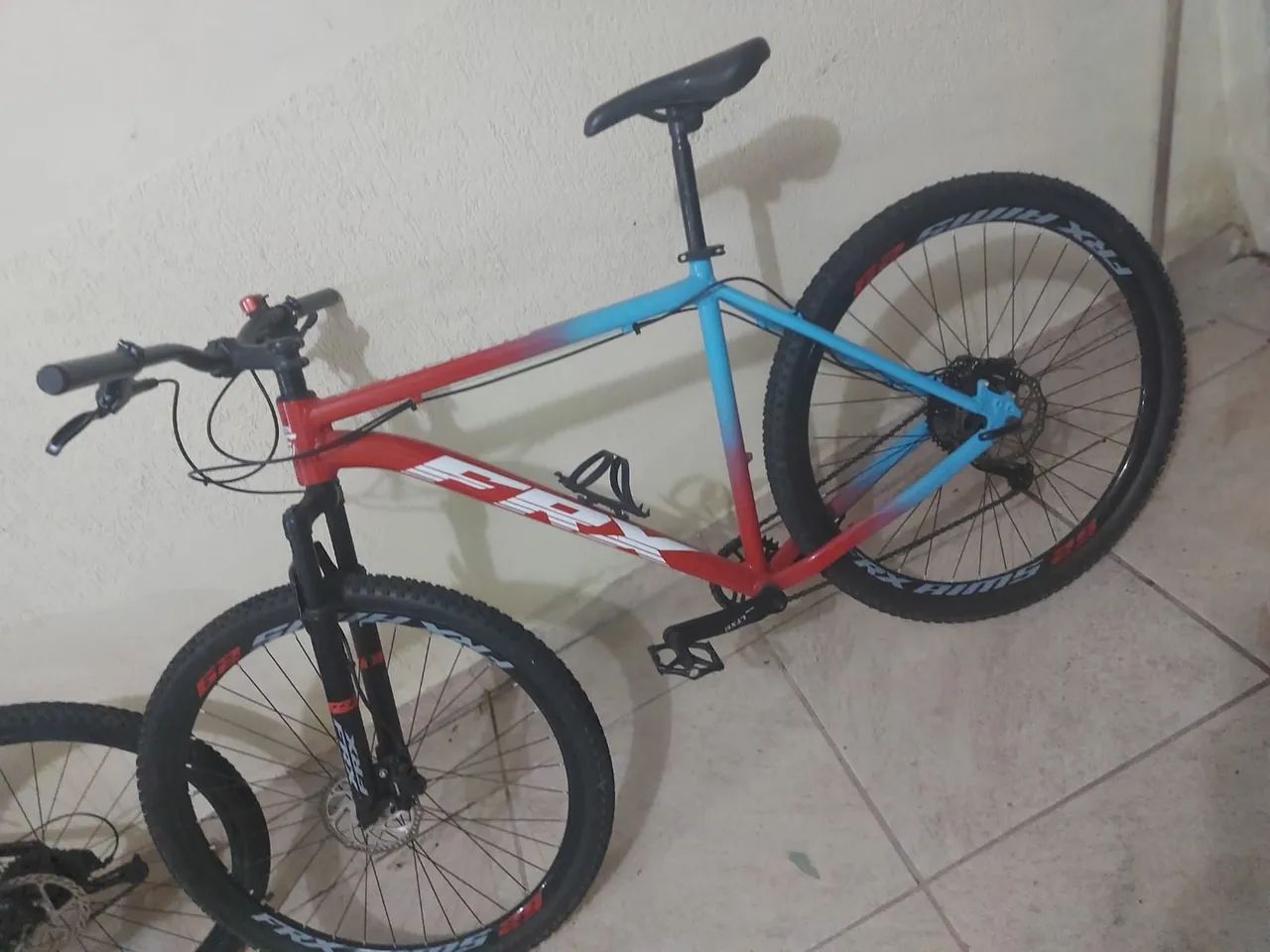 Vendo 2 bicicleta aro 29  - Foto 2