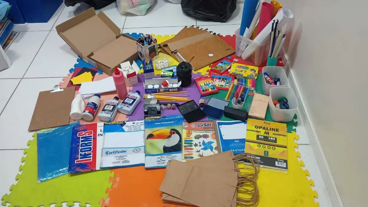 Material de papelaria em geral
