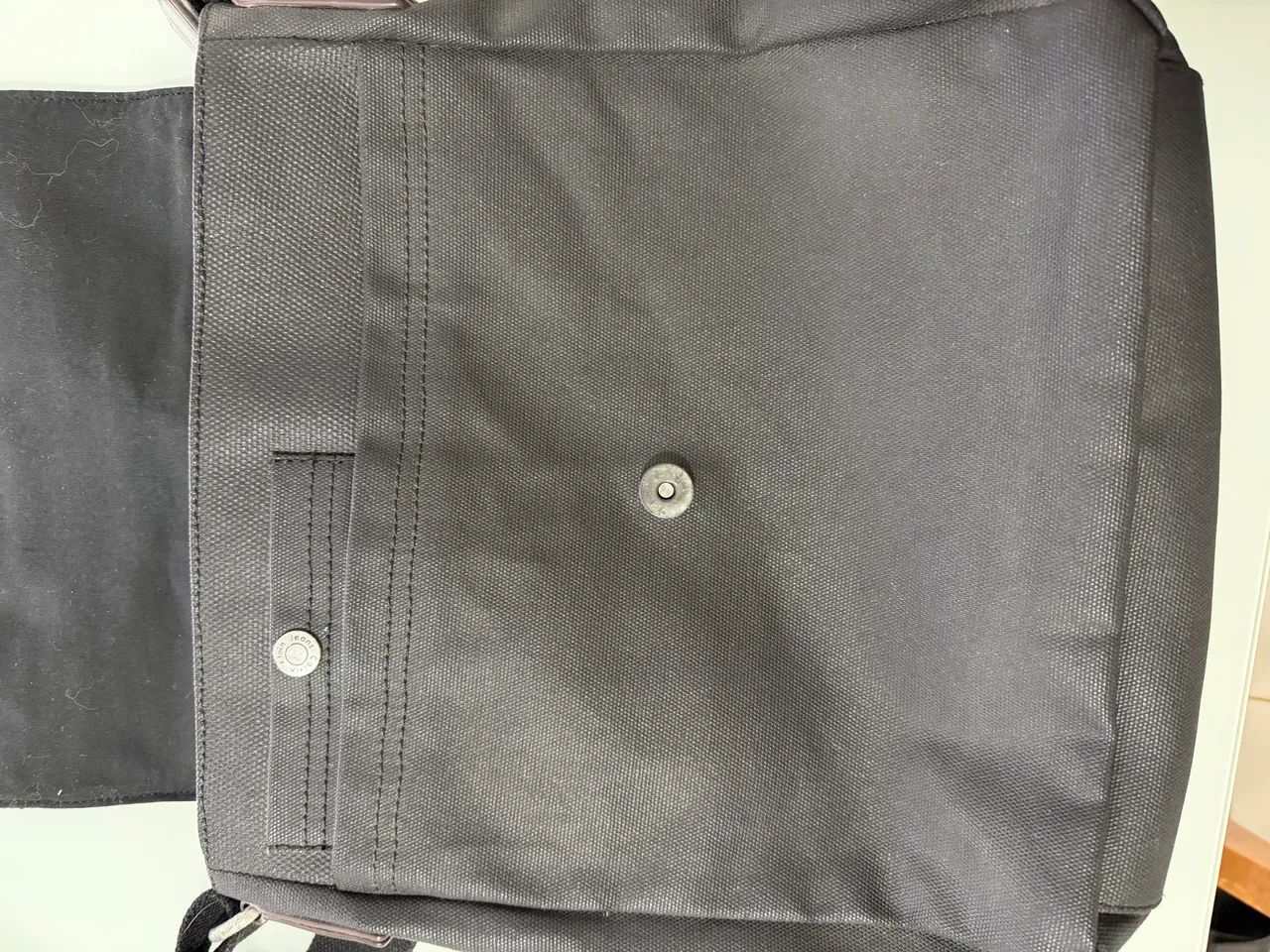 Bolsa diagonal Calvin Klein - Foto 2