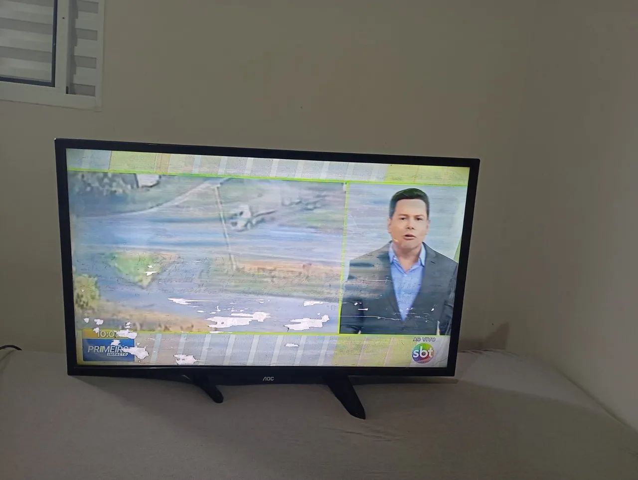 Vendo tv 32 polegadas (Não é Smart)