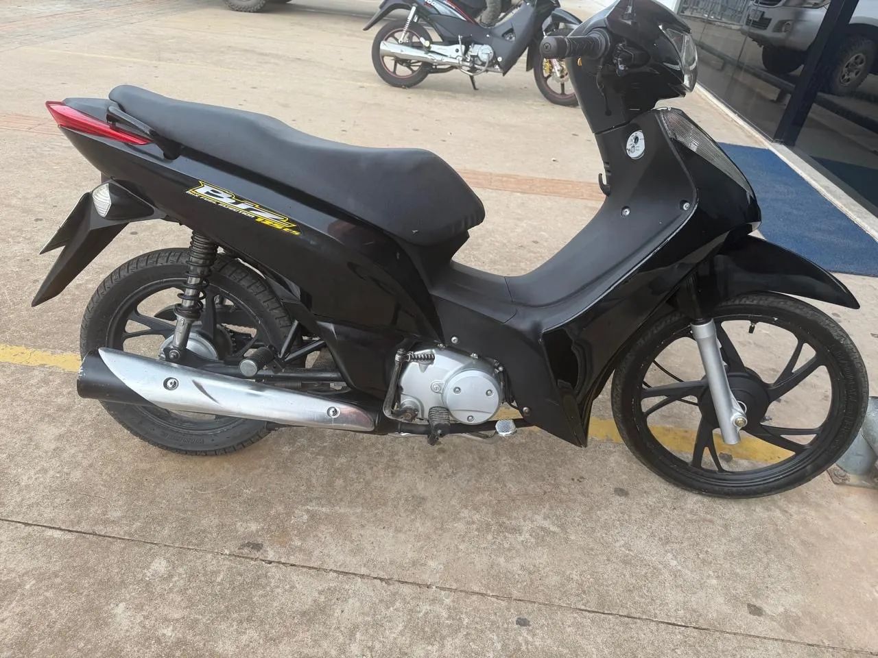 Vende-se Biz 125 flex 
