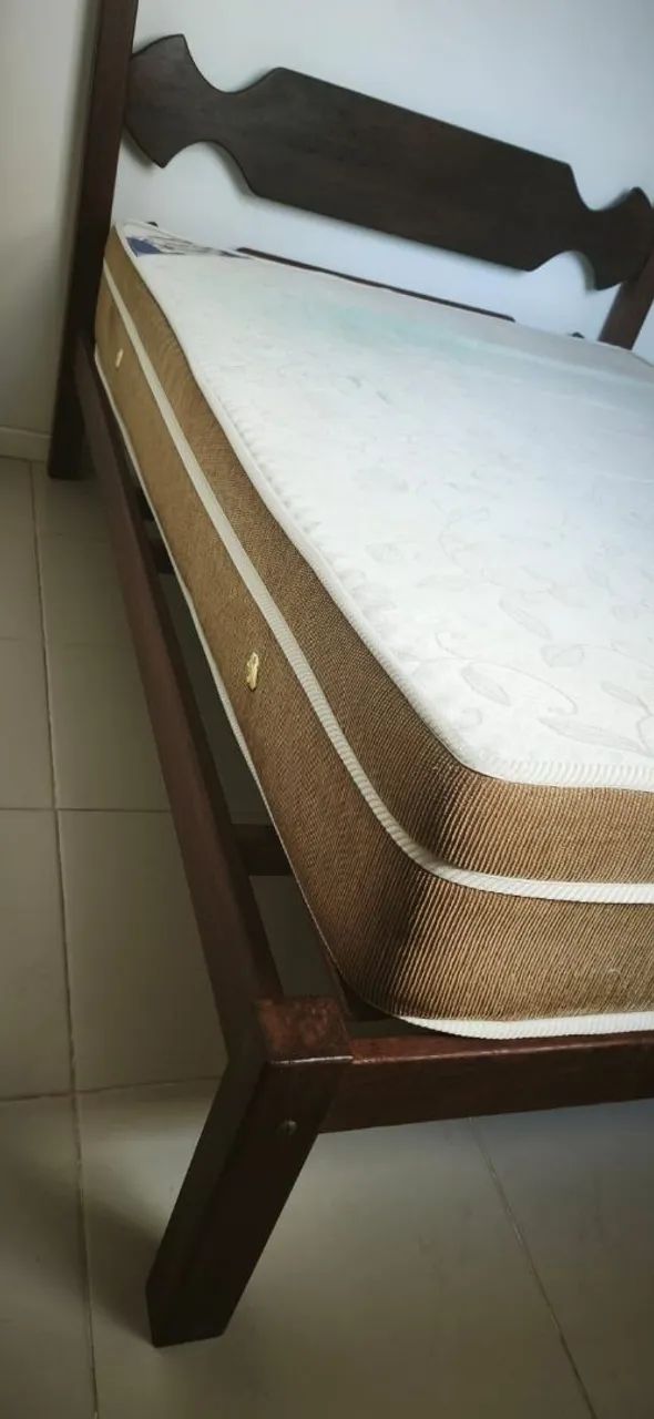 Vendo cama com colchão  - Foto 4