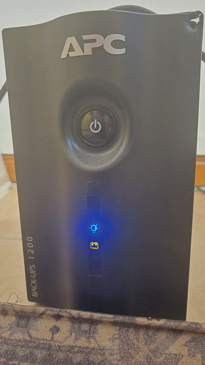 Nobreak APC 1200VA com bateria - Foto 2