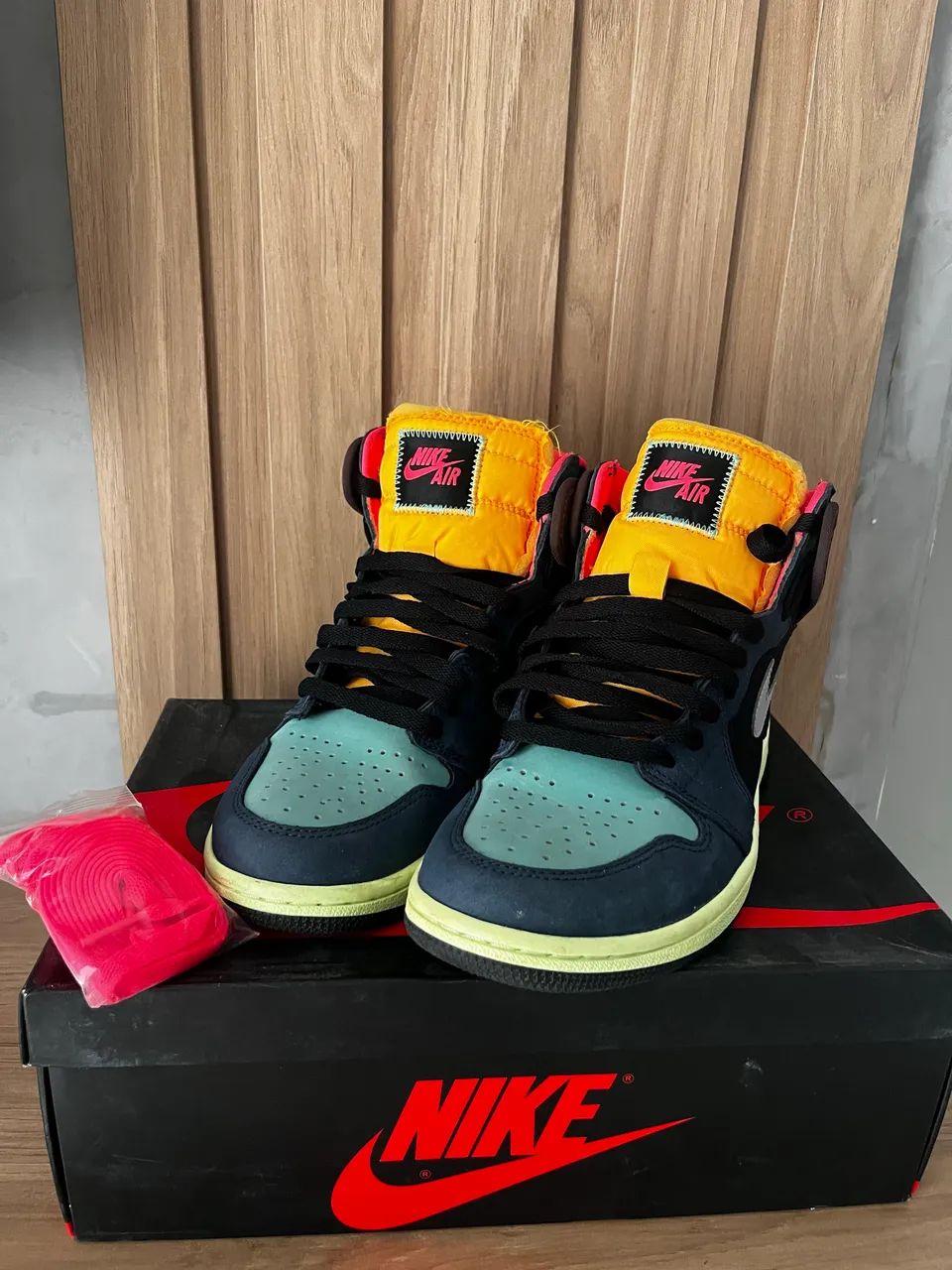 Tênis Air Jordan Bio Hack size 39  - Foto 3