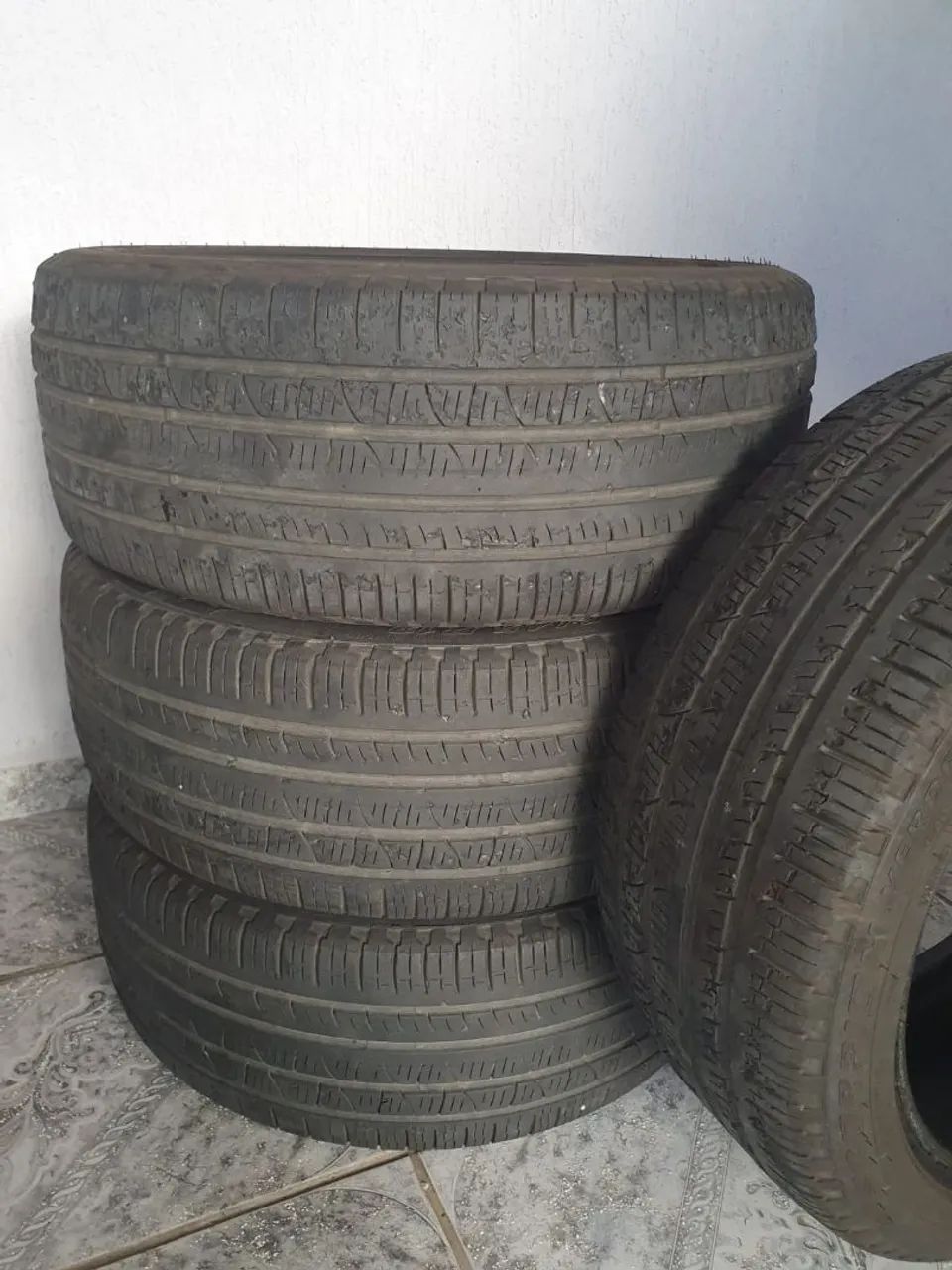 4 Pneus pirelli aro 19 - Foto 2